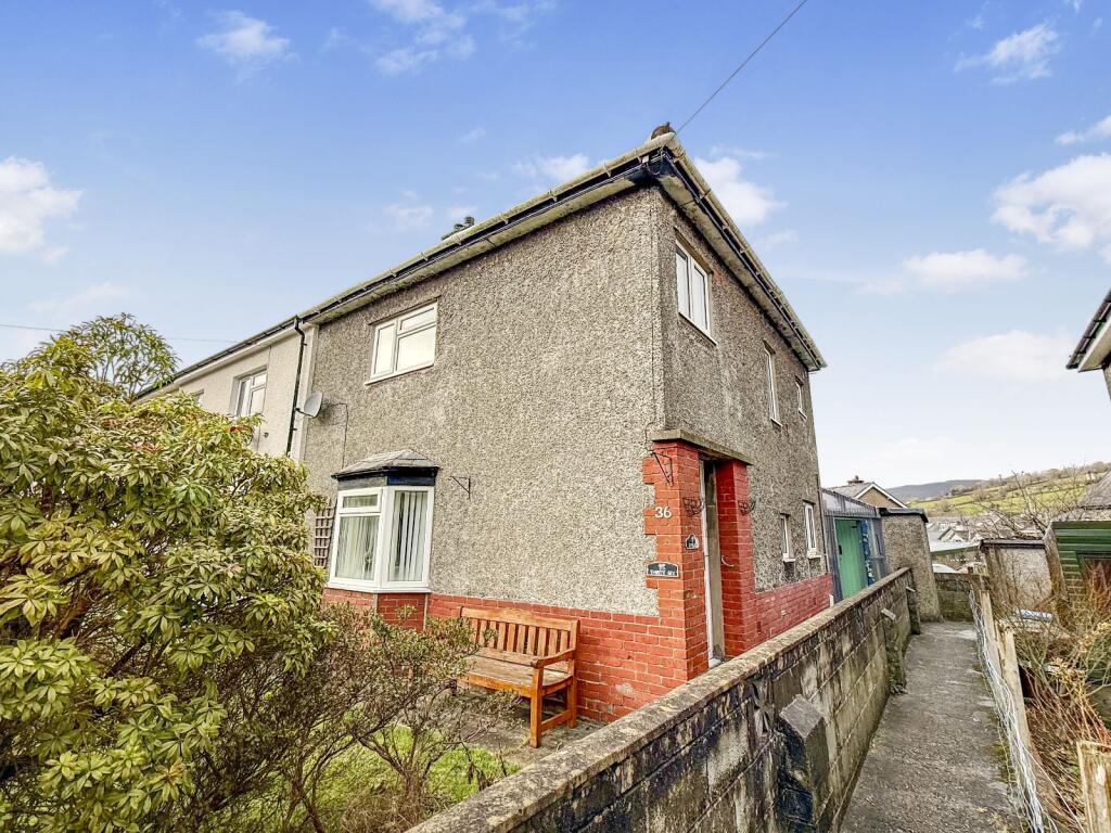Main image of property: 36 Ffordd Y Felin, Dolgellau, LL40 1HU