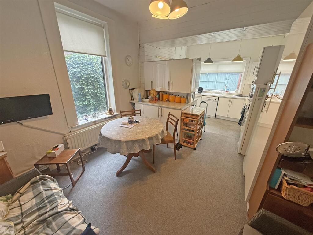 House in Newcastle upon Tyne - View 4