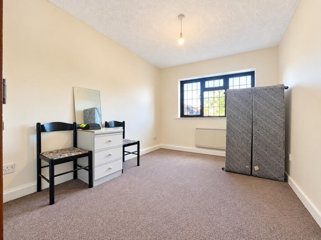 1 bedroom maisonette for rent