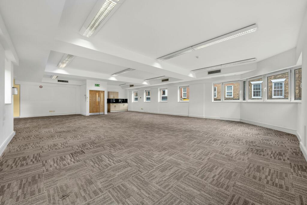 hall7.jpg