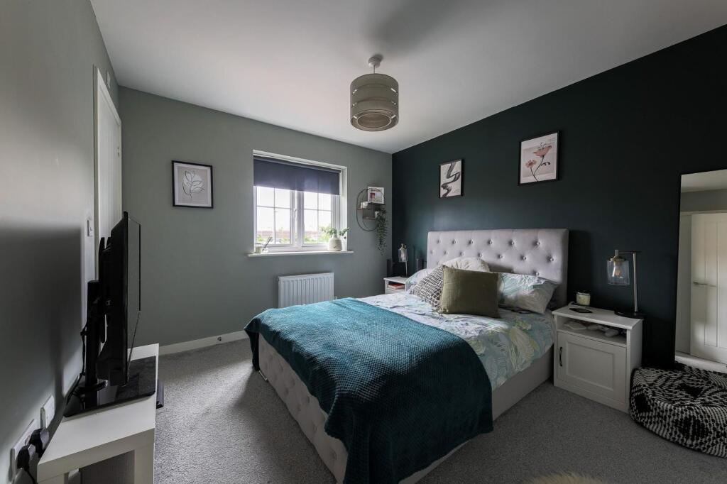 House in North Tyneside, North East - More