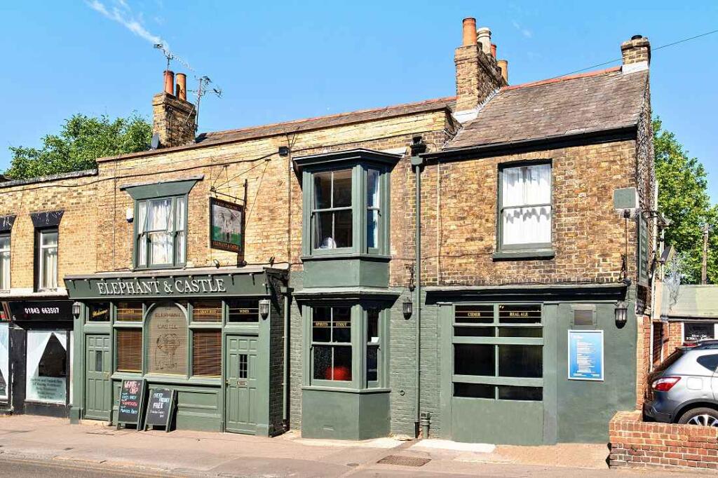 Main image of property: LA-524687 - Elephant & Castle, 8-10 Hereson Road, Ramsgate CT11 7DP