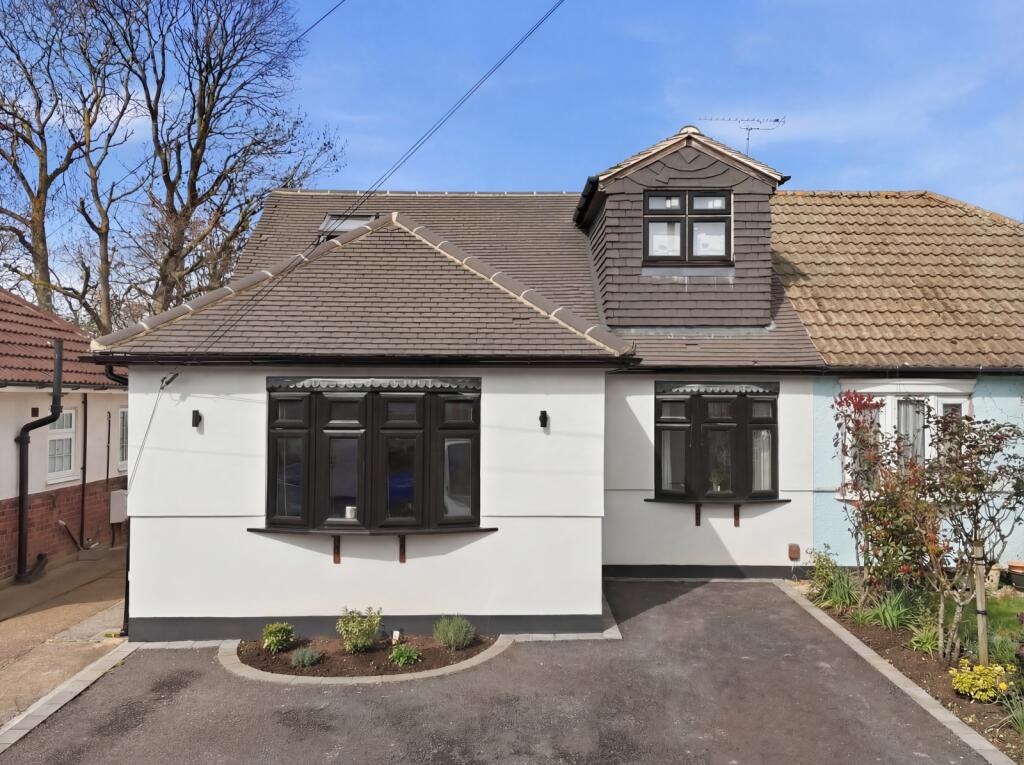 Main image of property: Ridgeway, Ingatestone, CM4