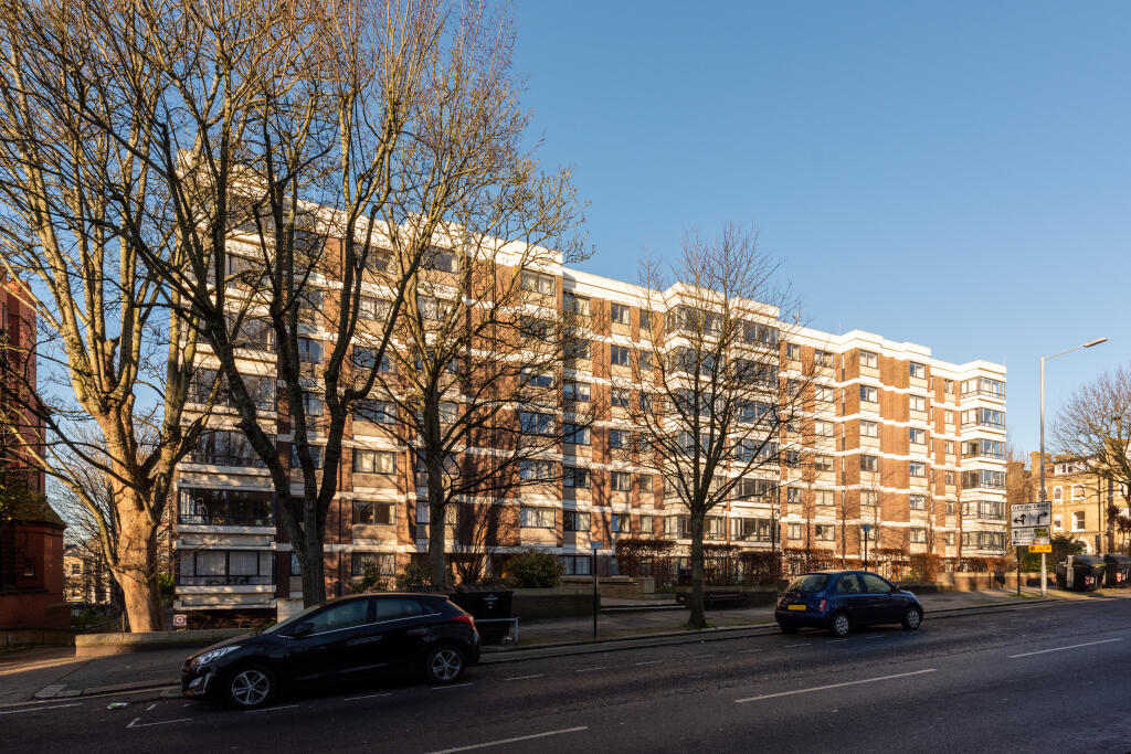 Main image of property: 3-bed Apartment, The Drive, Hove