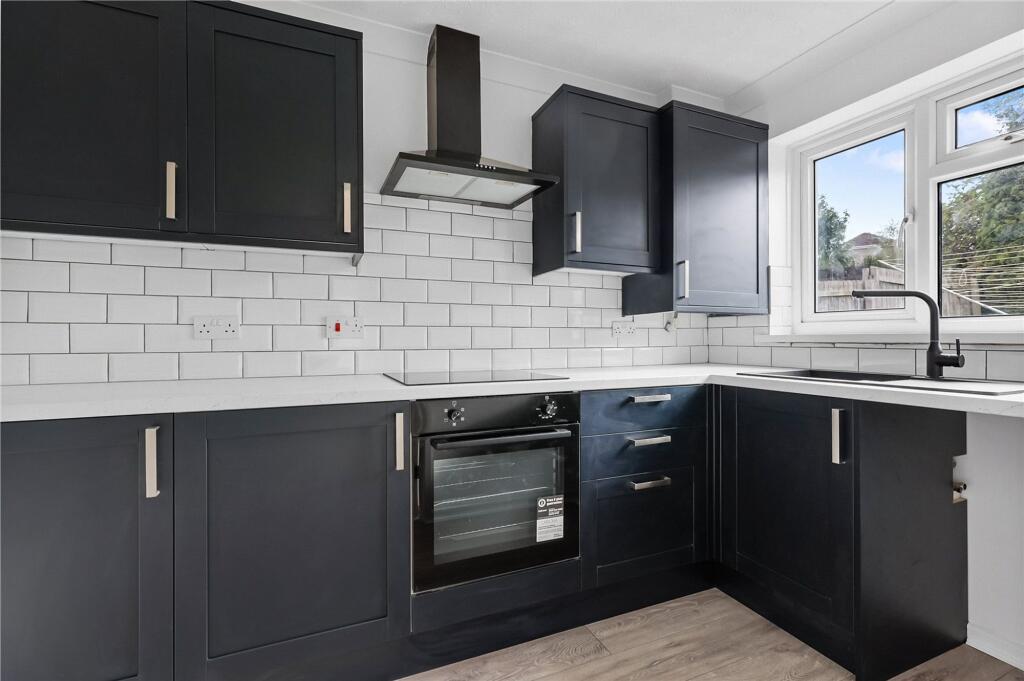 5, Lynmouth Close, Hemlington, TS8 photo 4