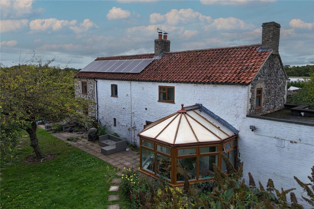 4-bed detached on Weston Ditch, West Row, Bury St. Edmunds, Suffolk, IP28, £565,000
