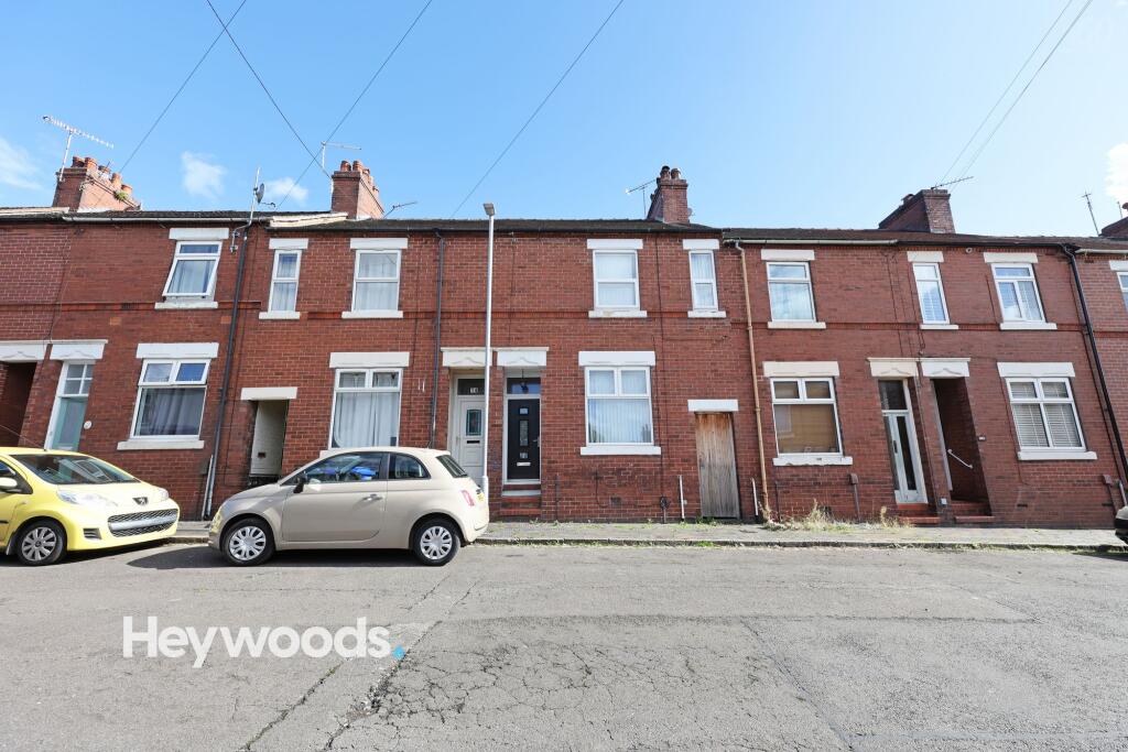 House in Stoke-on-Trent - View 3