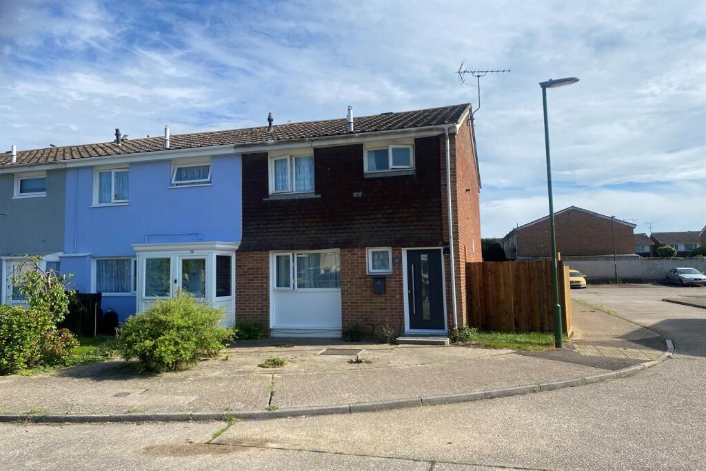 3-bed house on Joyce Close, Wick, Littlehampton, BN17, £255,000