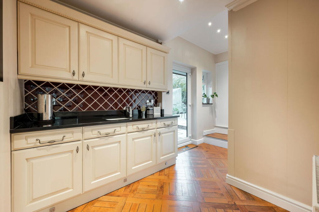 Additional image 16 of Farways, Keepers Gate Close, Sutton Coldfield, B74