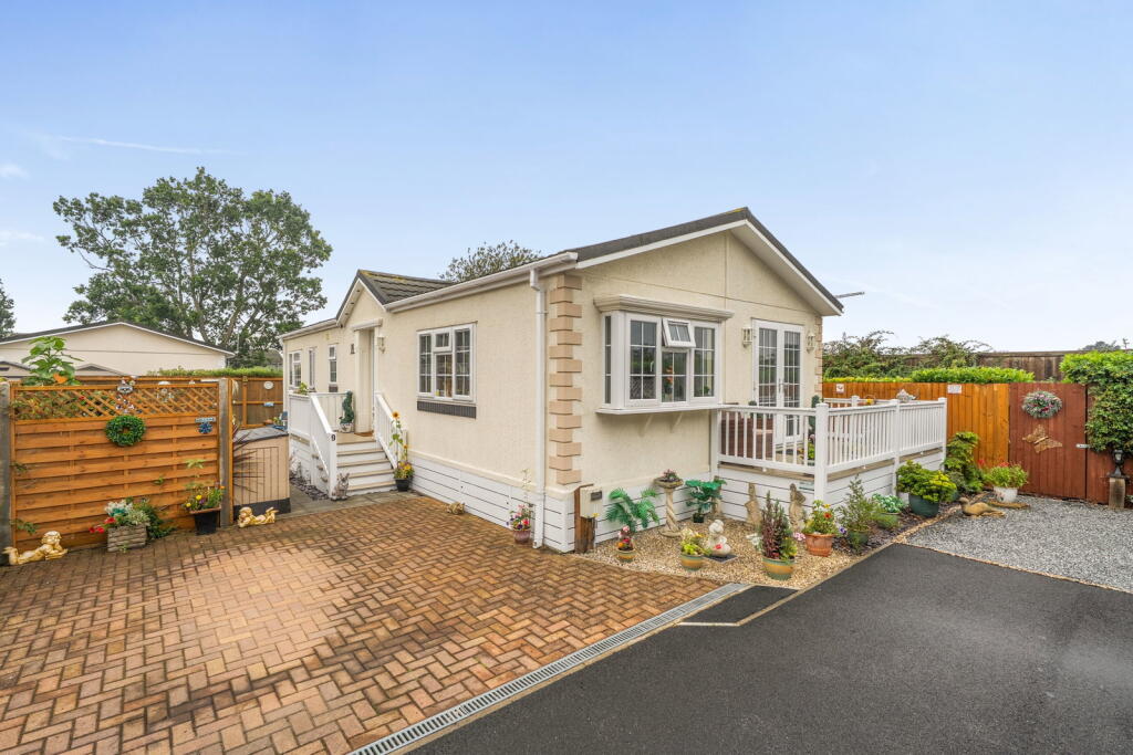 Main image of property: The Meadows, Four Oaks Park, Eye Road, Brome, Suffolk, IP23 8AL