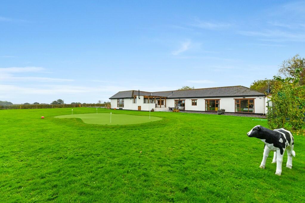 House in Gedling, Burton Joyce - View 5