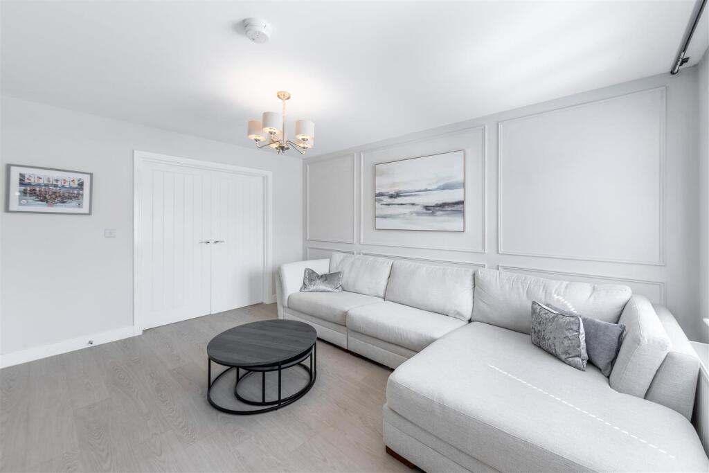 House in Newcastle upon Tyne - More