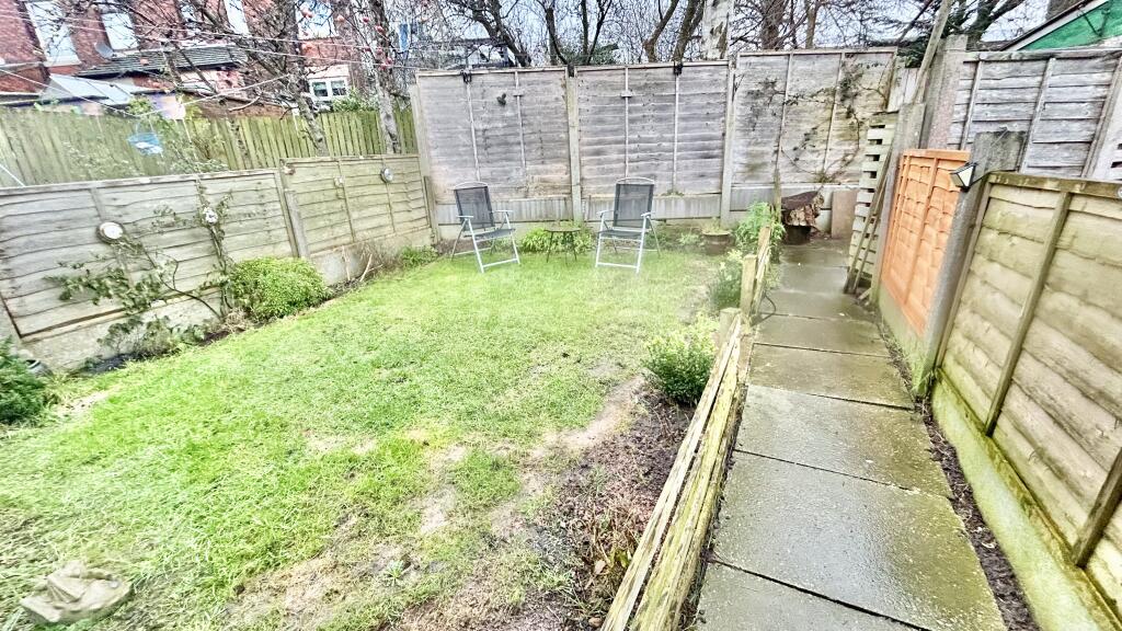 Block Lane, Chadderton, Oldham, OL9 photo 2