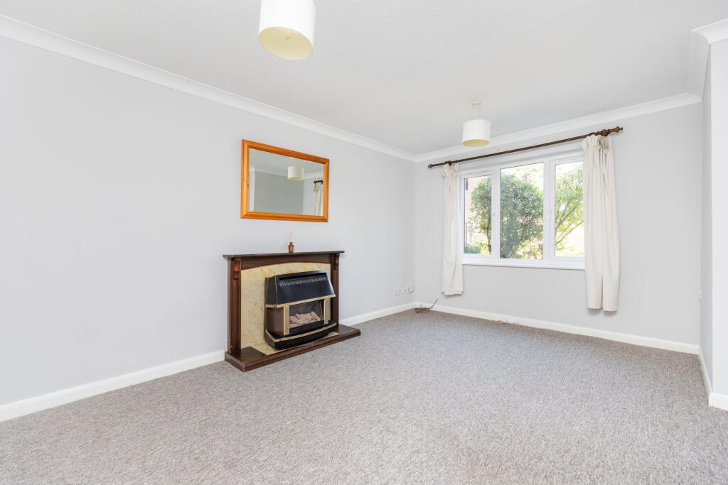 House in Southampton - View 3