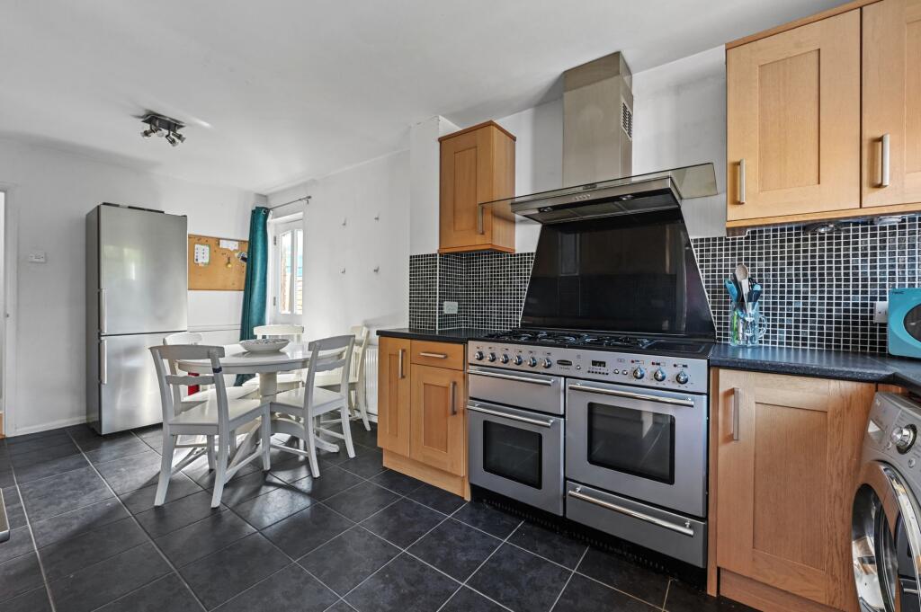 House in Chelmsford, Chelmer - View 2