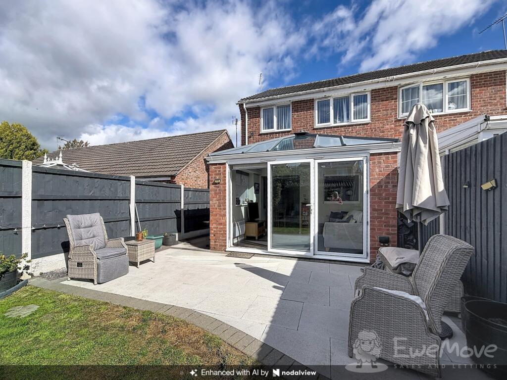 House in Worcester, Lyppard Grange, Blackpole - More
