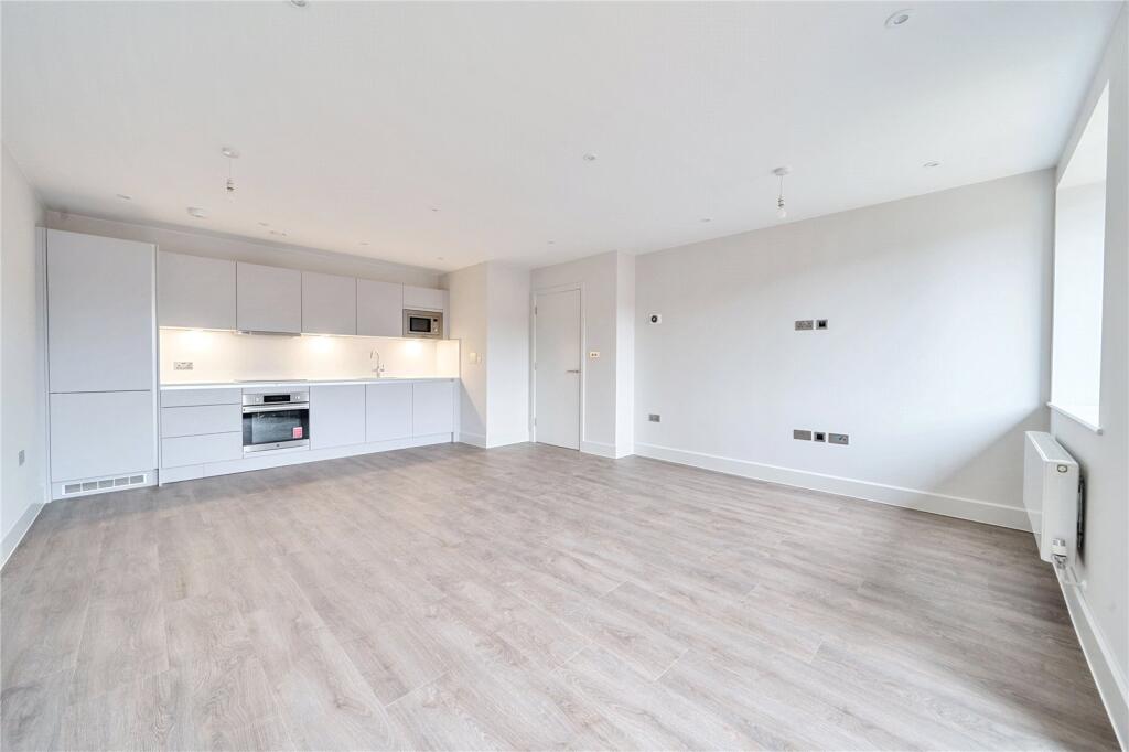 Main image of property: Wentworth Court, 2-4 High Street, Chalfont St. Peter