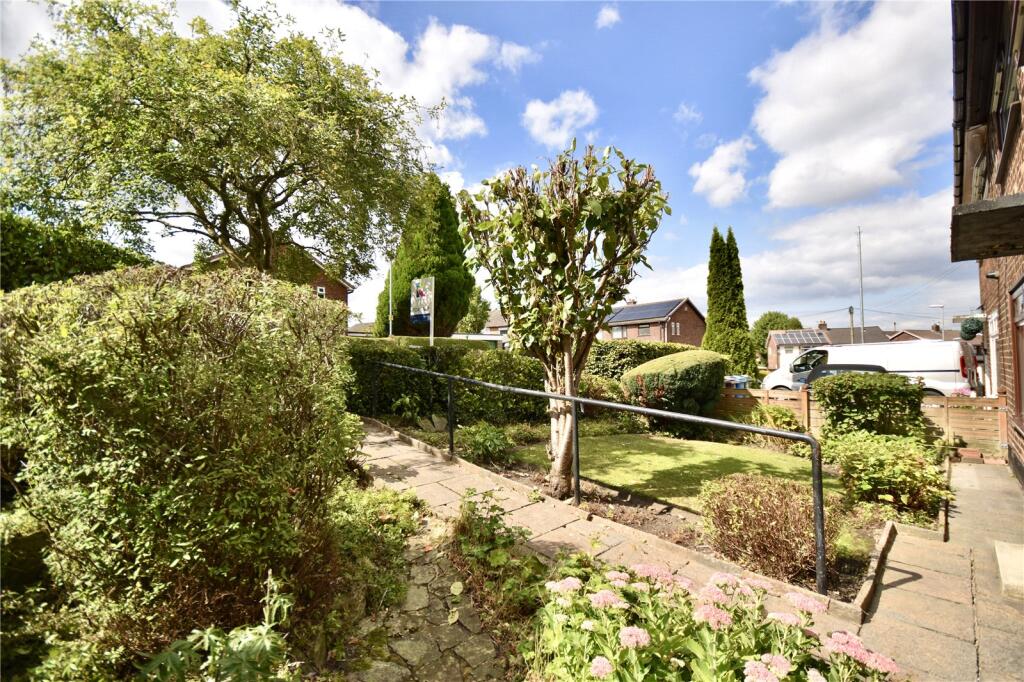 House in Oldham, Greater Manchester - View 2