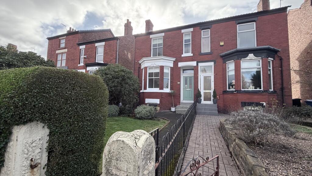 Main image of property: Stockport Road, Sk3