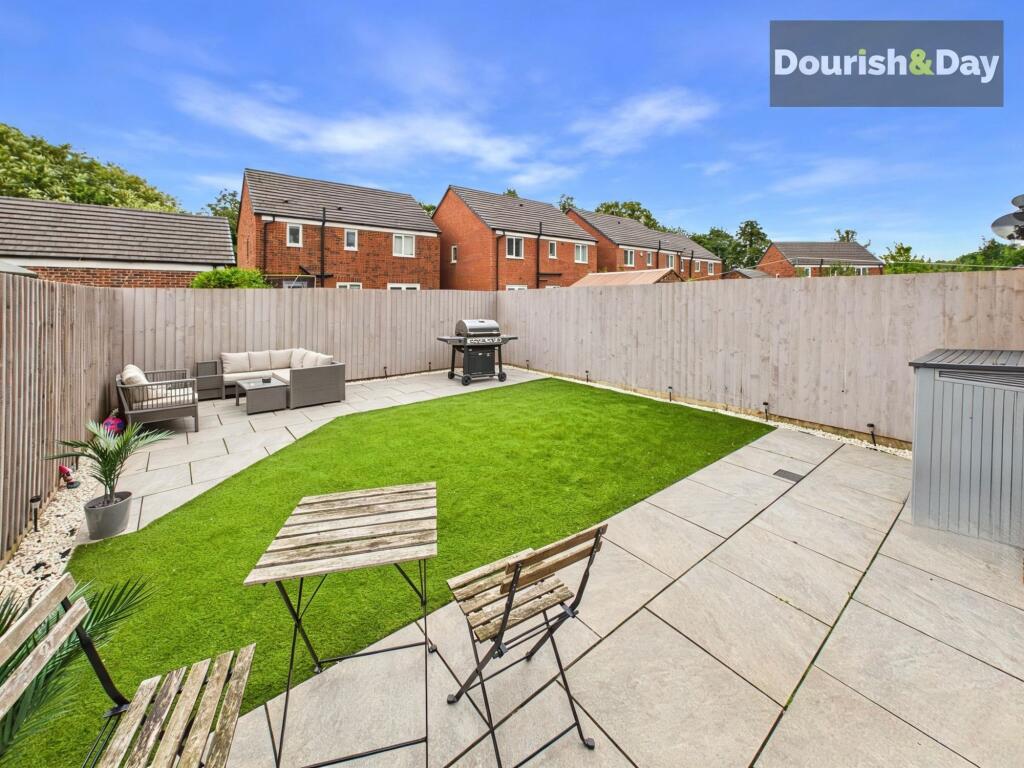 House in Stoke-on-Trent - View 4