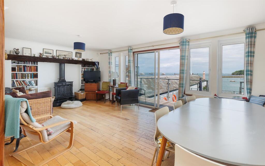 House in Cowes, Isle of Wight - View 4