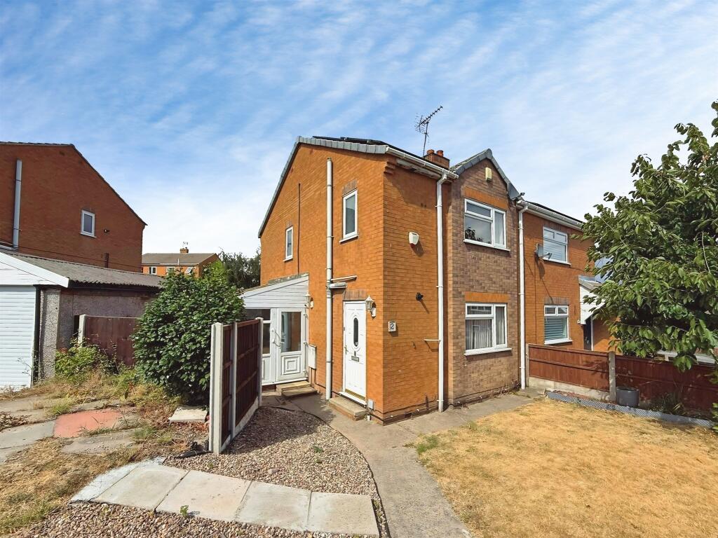 Main image of property: Romsey Place, Mansfield