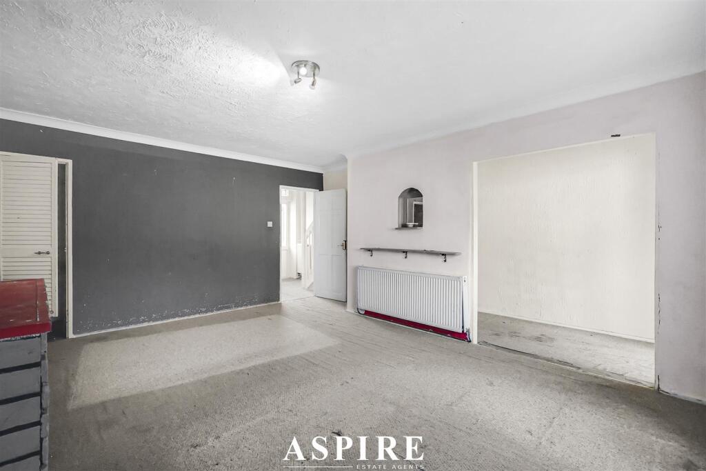 Great Mistley, Basildon photo 4