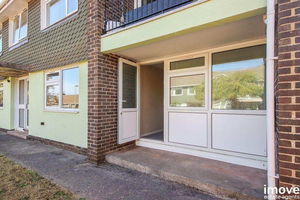 Apartment in Torquay - More