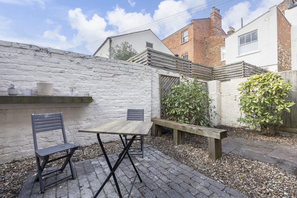 Main image of property: St. Georges Terrace, Cheltenham GL50 3PT