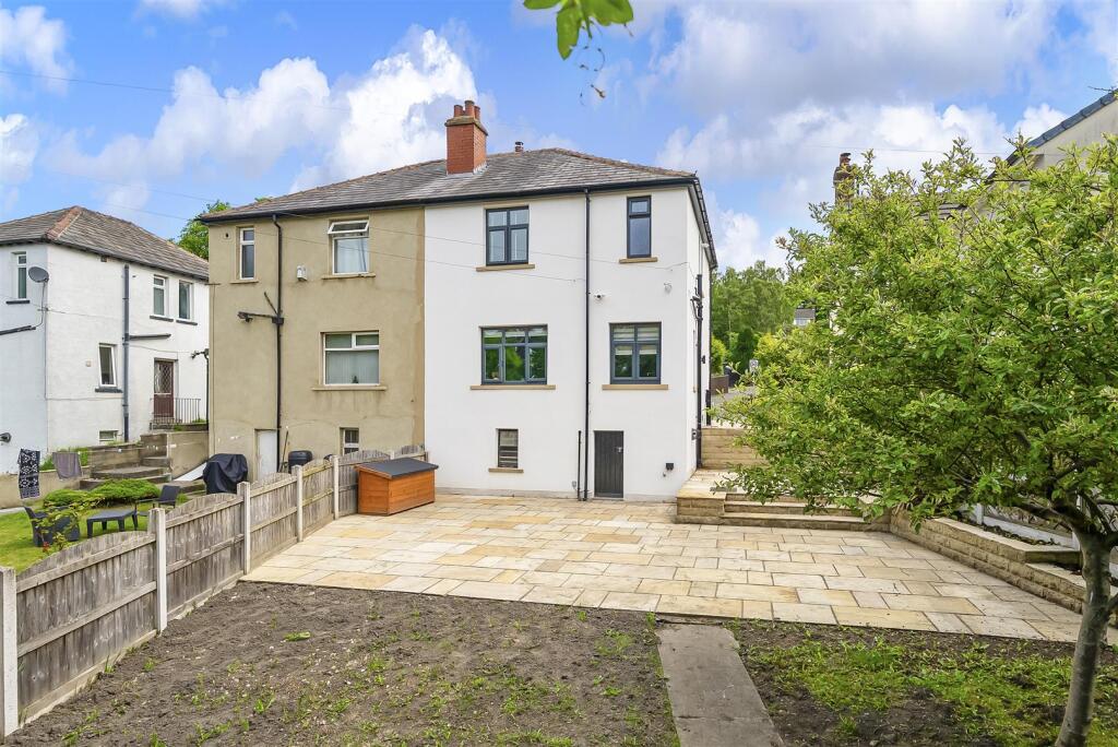 Leeds Road, Rawdon - View 6