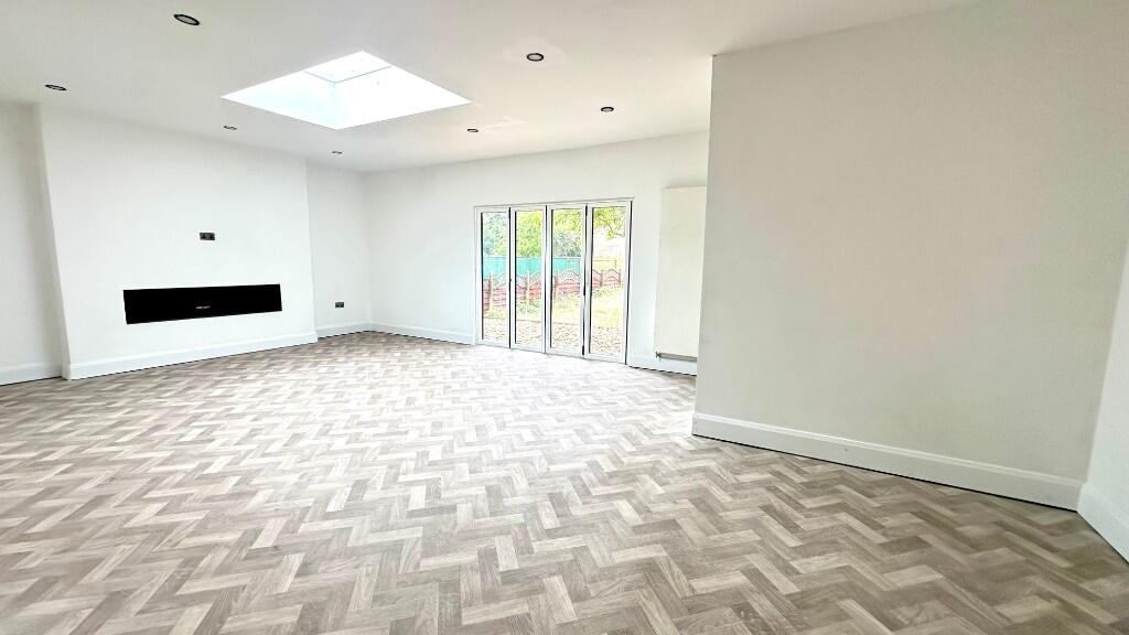 Main image of property: Elm Road, March, Cambridgeshire, PE15