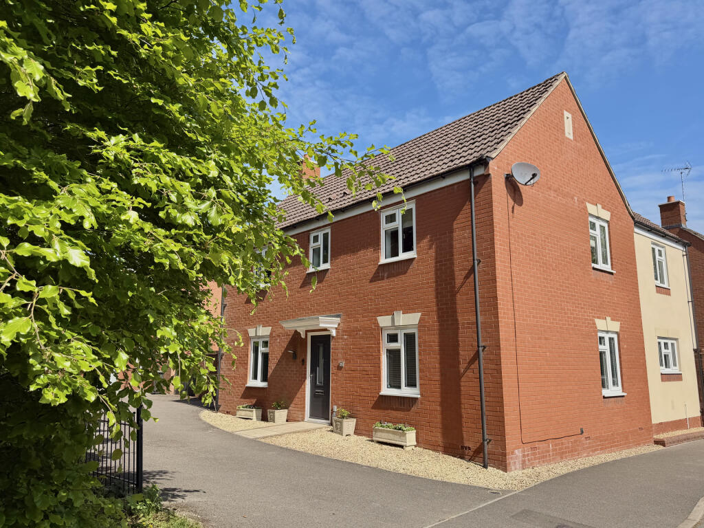 Main image of property: Cossor Road, Pewsey, SN9 5HX