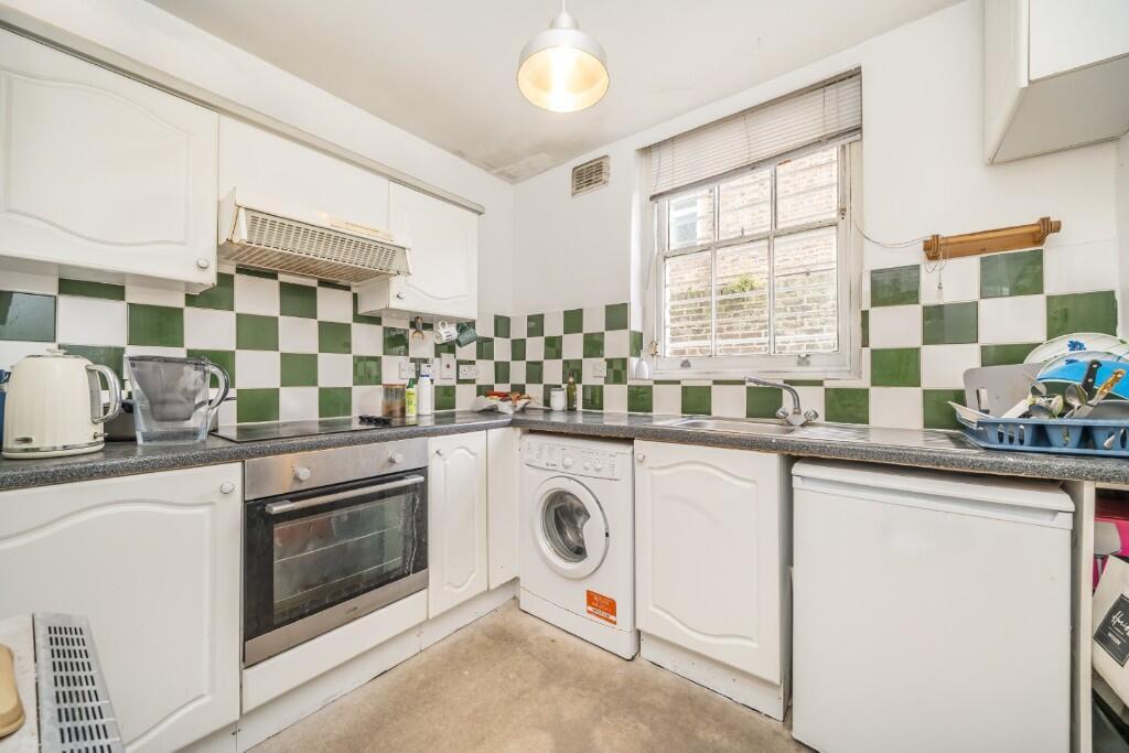 16 Mattock Lane