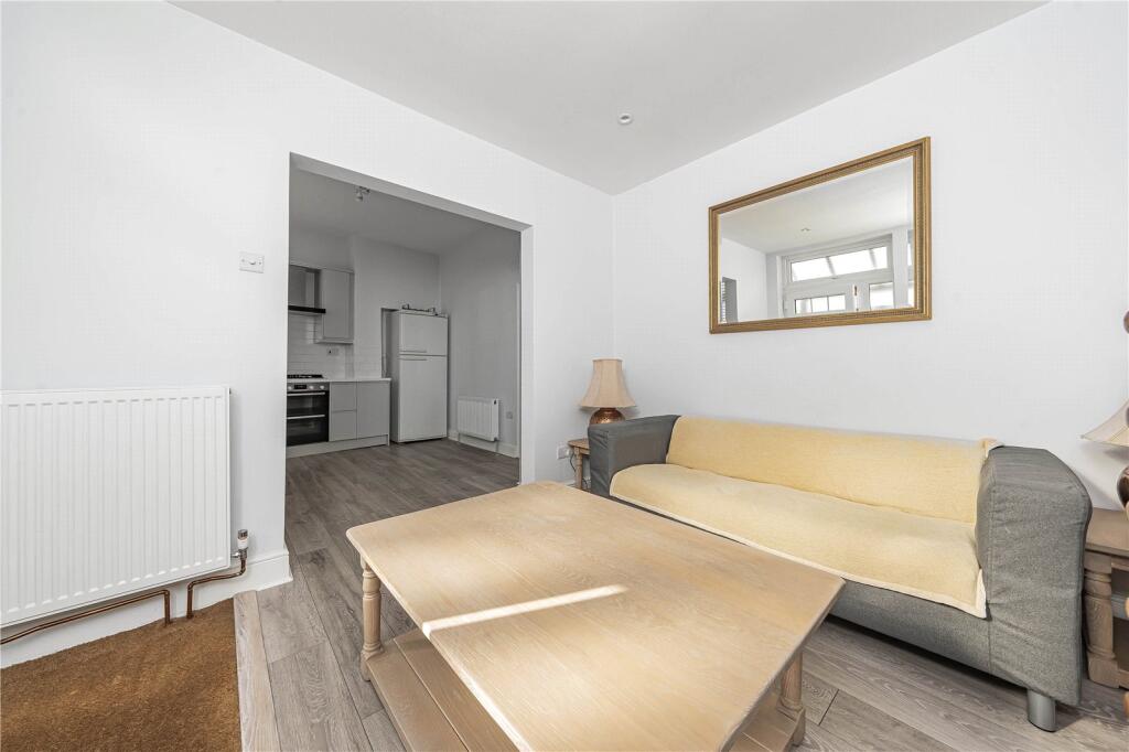 Kenilworth Avenue, London, SW19 photo 4