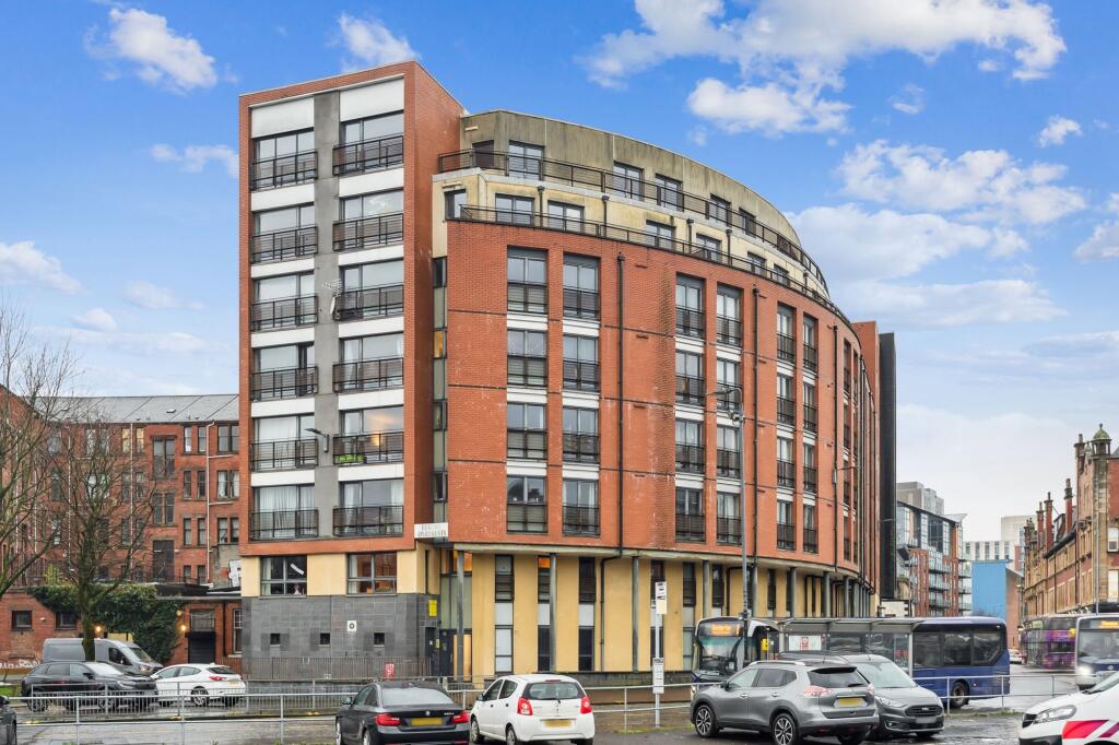 Main image of property: 228 Howard Street, Flat 0/2, City Centre Glasgow, G1 5HH