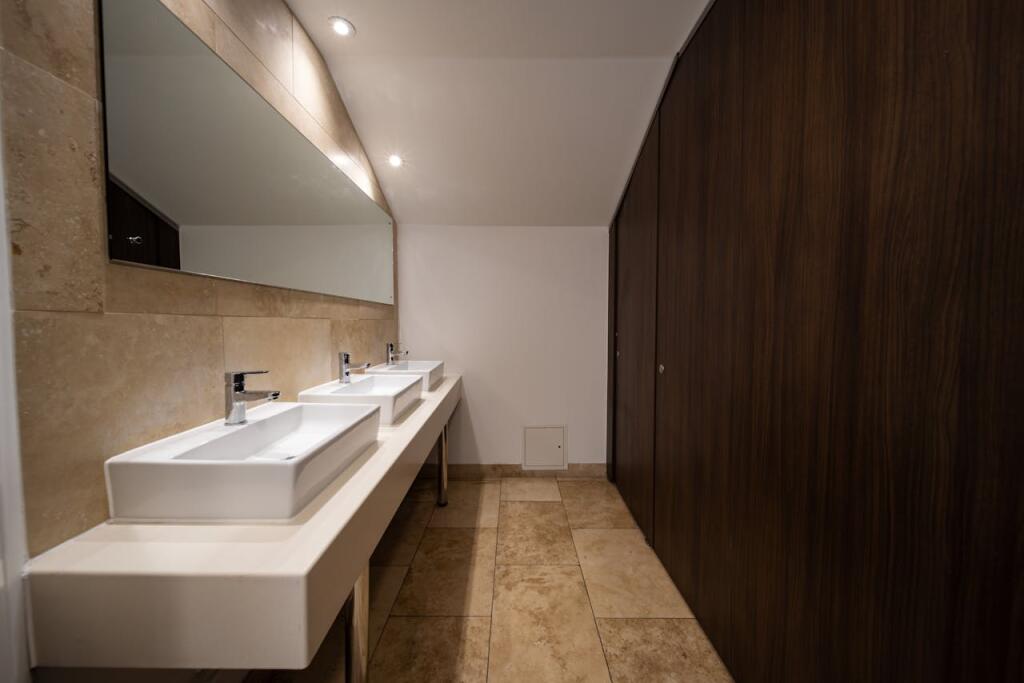 Spinnaker House First Floor Internal 19.jpg
