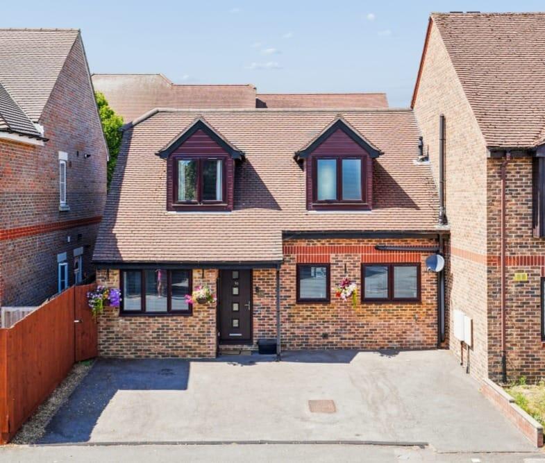 Main image of property: Langtons Meadow, Farnham Common, SL2