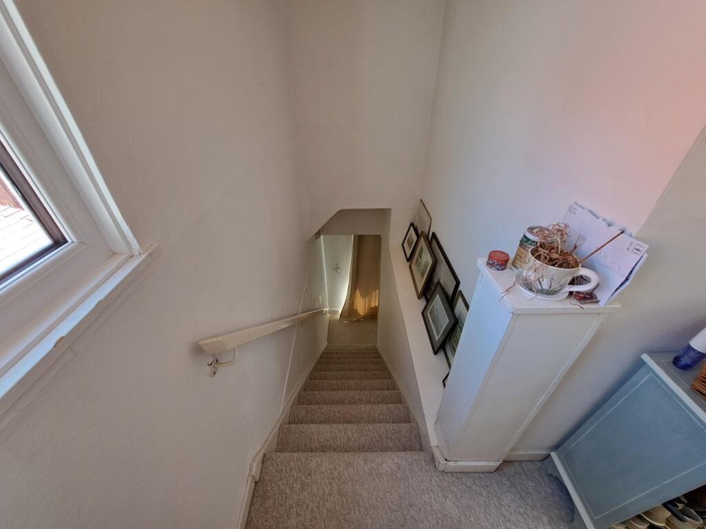 Apartment in Eastbourne, East Sussex - View 3