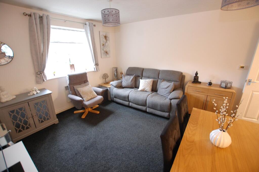 Lower Carrs, Ashton-under-Lyne, Greater Manchester, OL6 photo 2