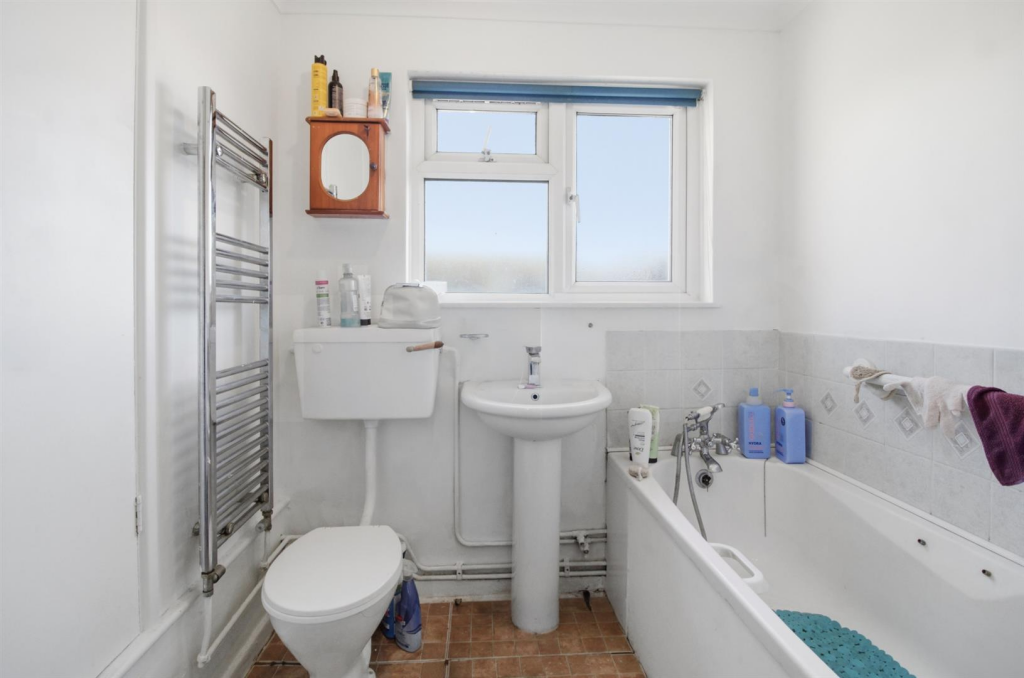Cinque Ports Way, Seaford photo 4