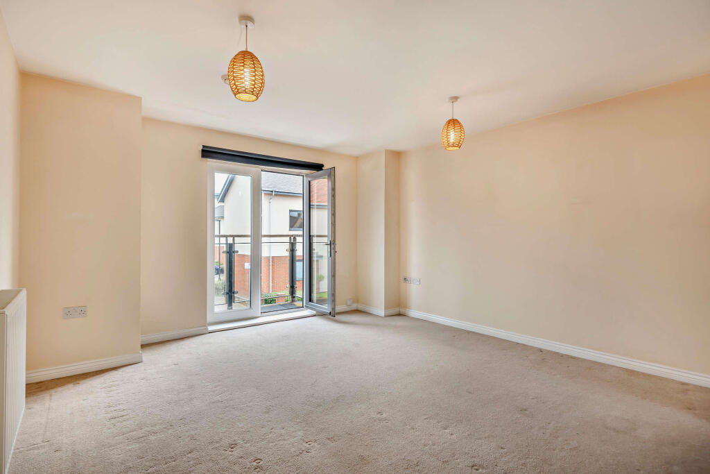 Foxtail Road, Waterlooville, PO7 7LF - View 4