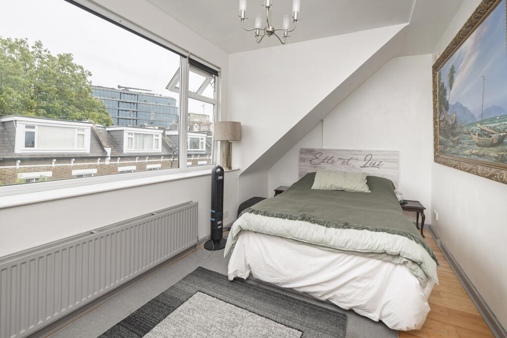 Apartment in London, Brook Green - More