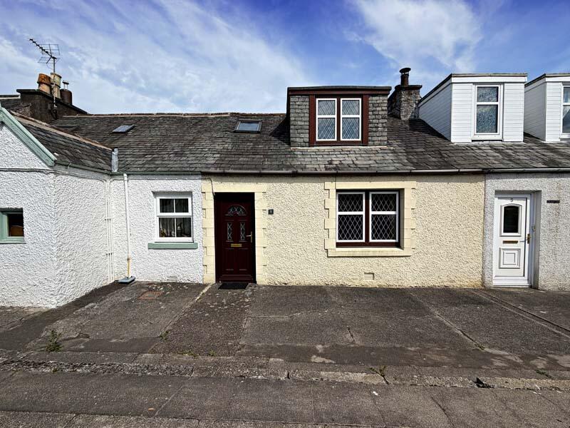 Main image of property: 7 Main Street, Crossmichael, DG7 3AU