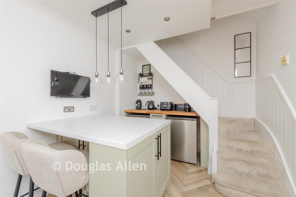 House in Brentwood, Essex - More