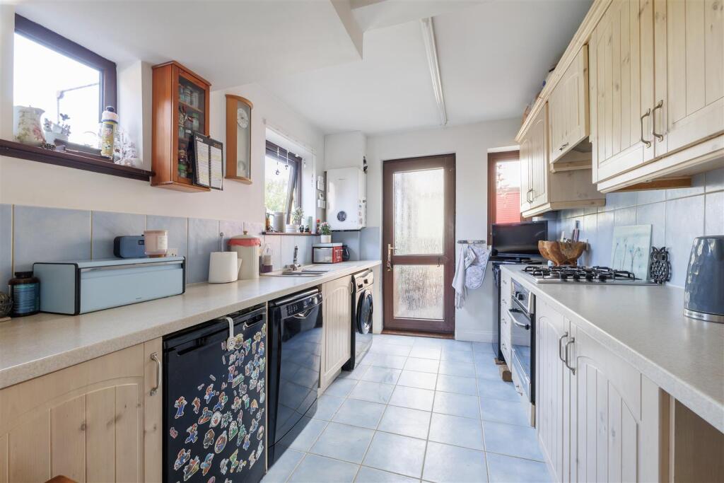 16, Churchill Road, Halesworth photo 5