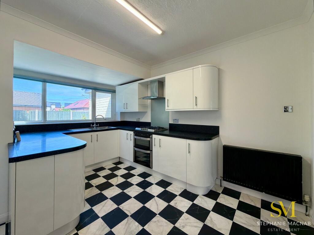 Phillips Lane, Formby, Liverpool, L37 – další