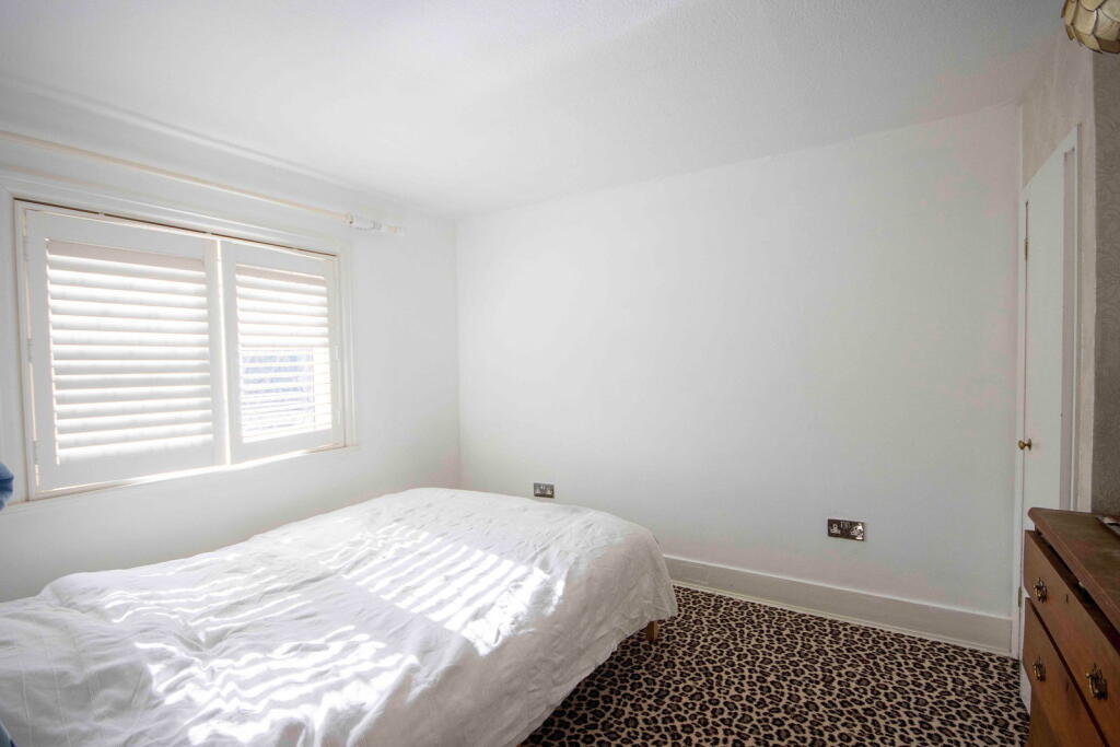 House in Rickmansworth, Chorleywood - More