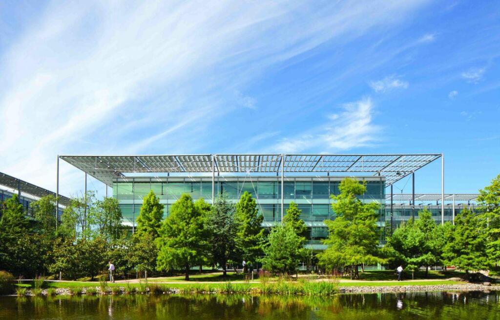 Main image of property: Building 1, Chiswick High Road, Chiswick Park, Chiswick, Greater London, W4