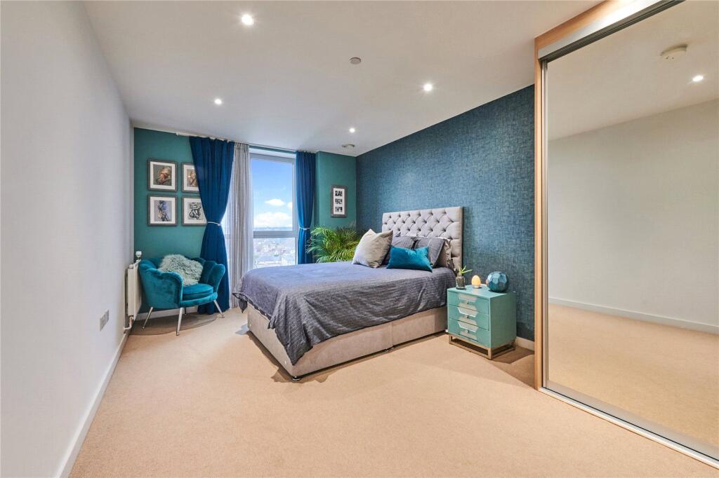 Apartment in London - View 2