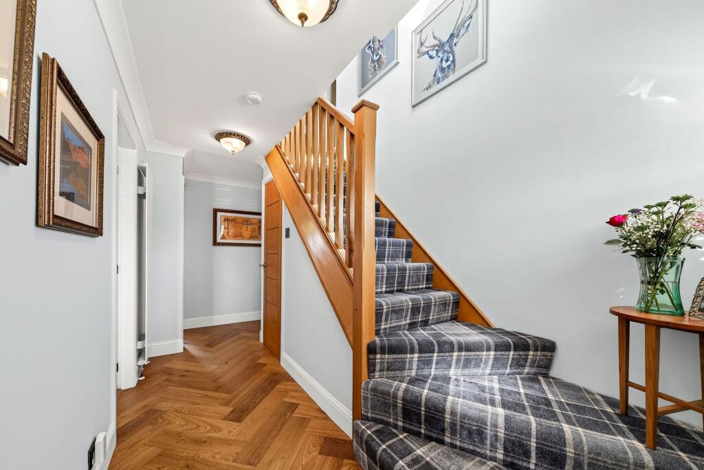 House in Falkirk - View 2